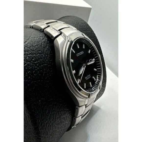 Citizen Paradigm BM7431-51L Silver Super Titanium Analog Eco-Drive Watch YAY15 - Picture 4 of 11